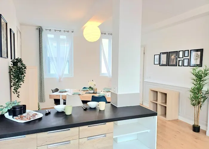 Apartment Le Commercy - En Hyper Centre Et Tres Spacieux Beauvais